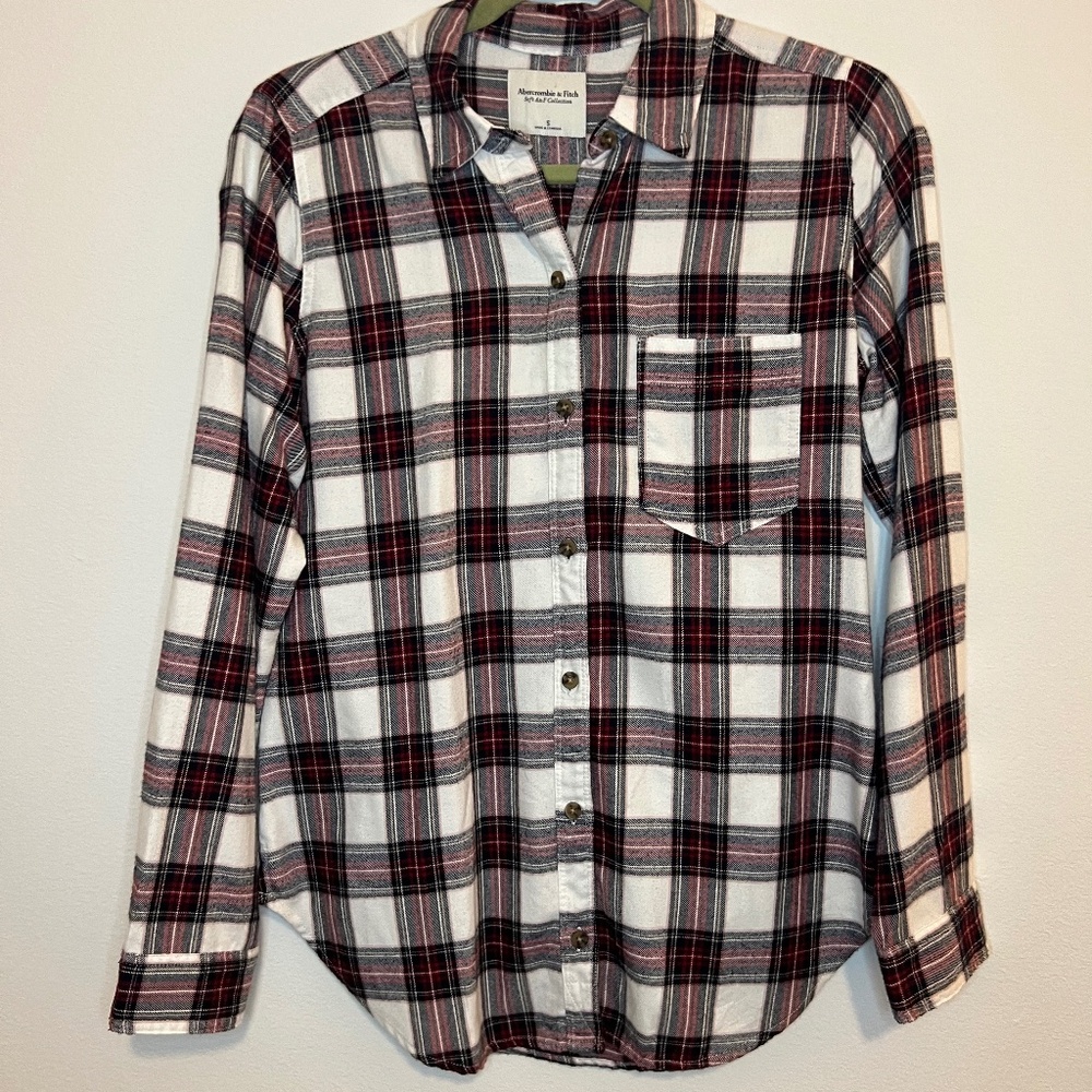 Abercrombie & Fitch Red, White & Black Plaid Flannel Shirt - Size S